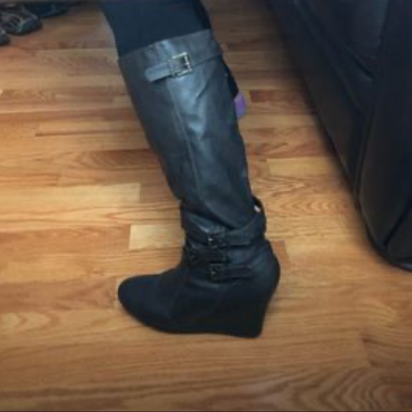 Wedge Boots - Picture 5 of 9
